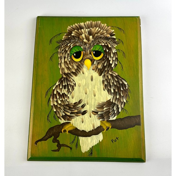 Vintage Owl Painting On Wood Green Background Sleepy Eyes Brown Feathers Signed - Picture 3 of 10